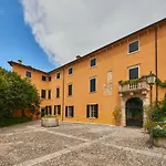 Torre Di Terzolan With Pool, Jacuzzi And Golf Putt
