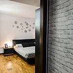 Romeo Secret Rooms