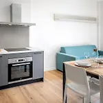 Flats4Rent Mameli 140