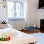 Domus Verona - Accogliente Residenza Rocchetto A 25Mt Da Piazza Erbe
