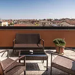 Verona Expo Suite