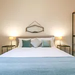 Le Flaneur Vintage B&B