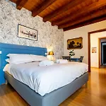 Residence \