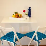 Alexandra\'S House