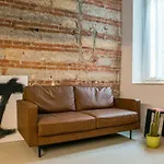 Amanti 11 Apartment