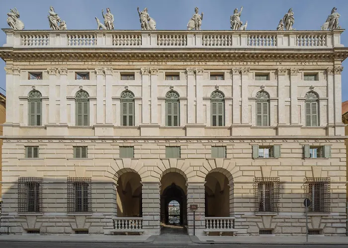 Residenza Canossa