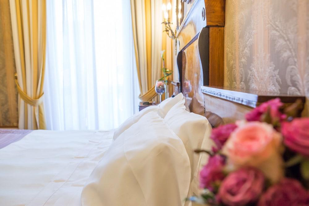 Due Torri Hotel
