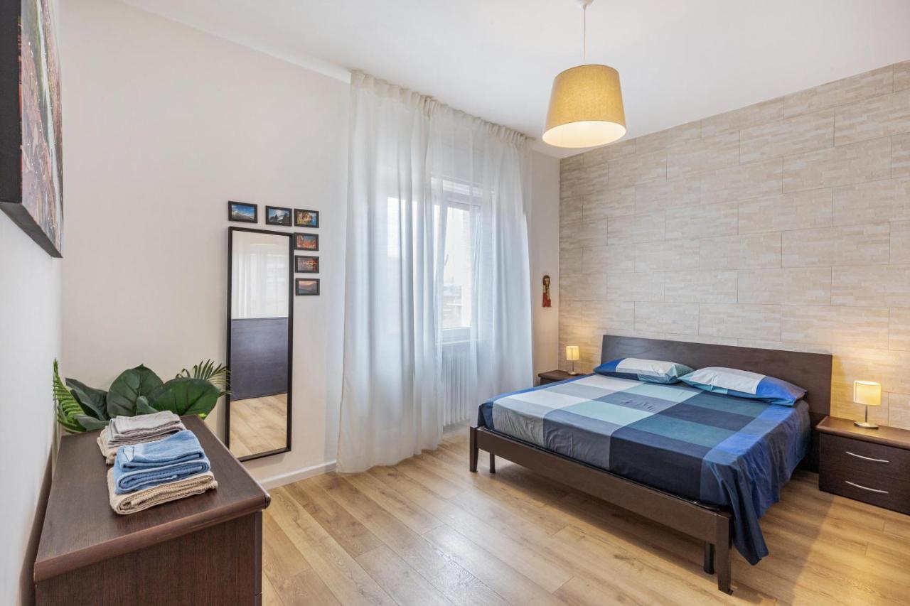 Queen East Apartment *