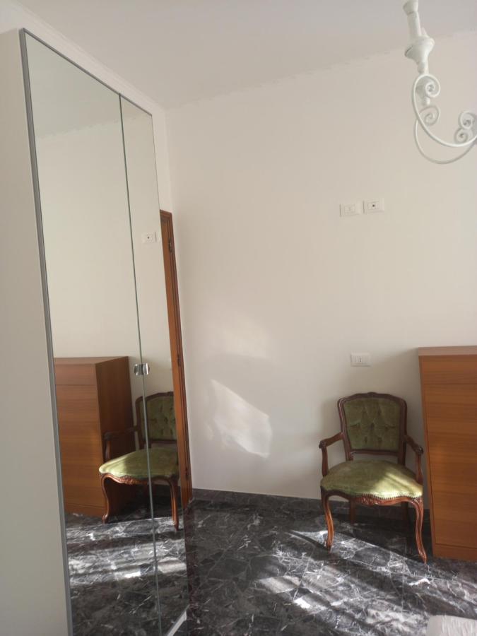 Minihouselarissa Diverona Pensión Verona