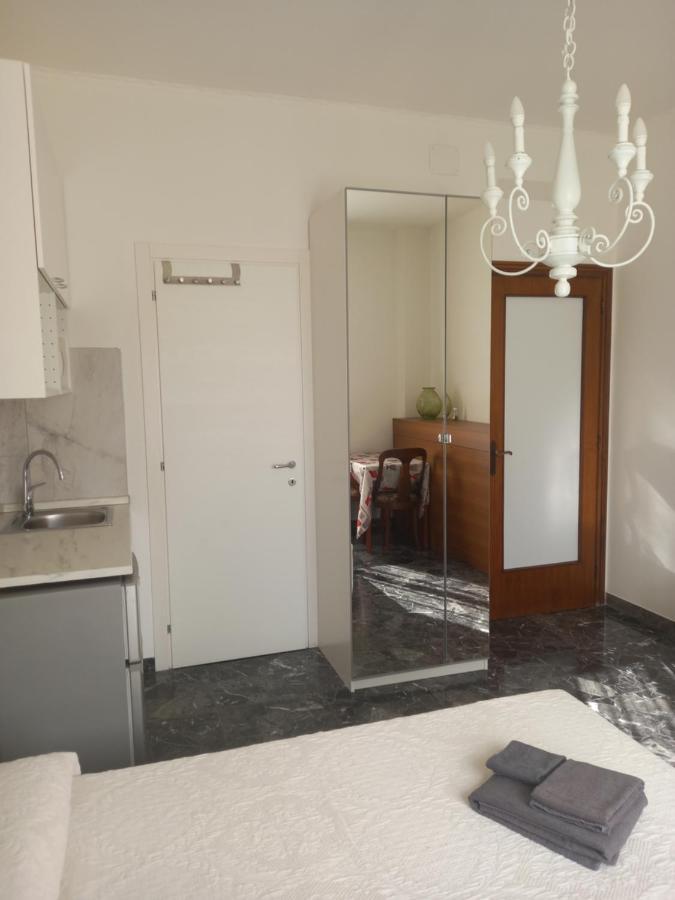 Pensión Minihouselarissa Diverona