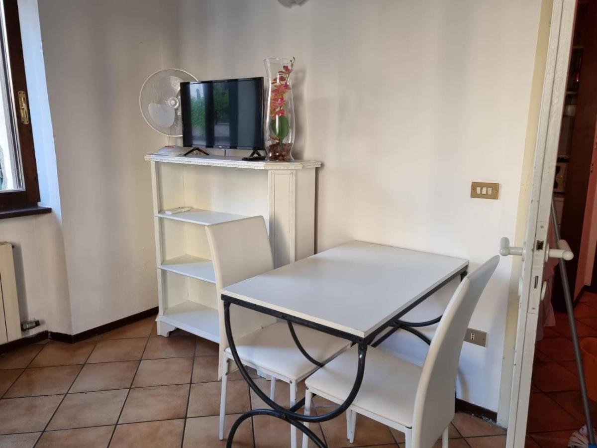 Gabrielli & - 3 *