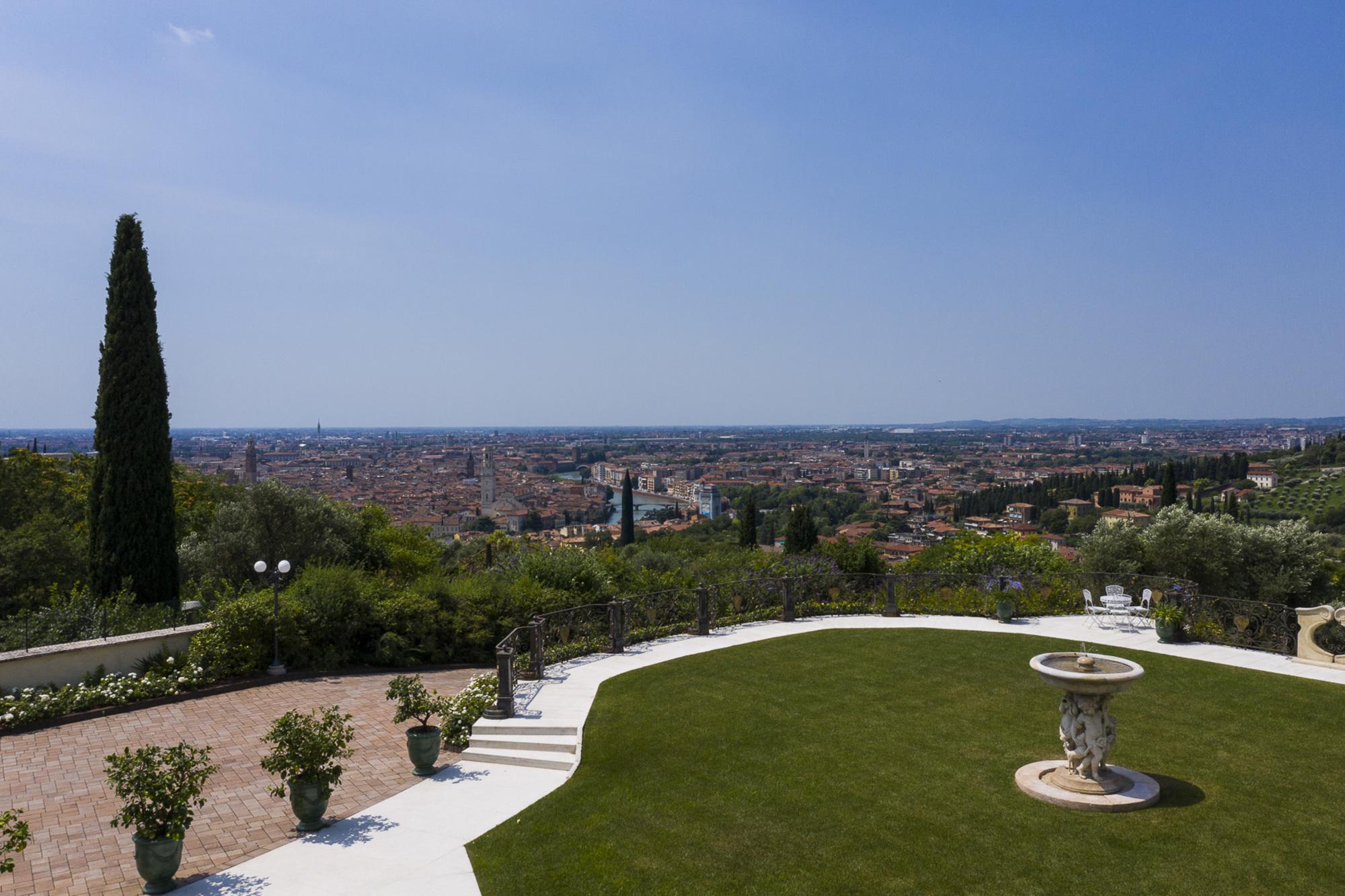 Guest house Relais Fra' Lorenzo 5*