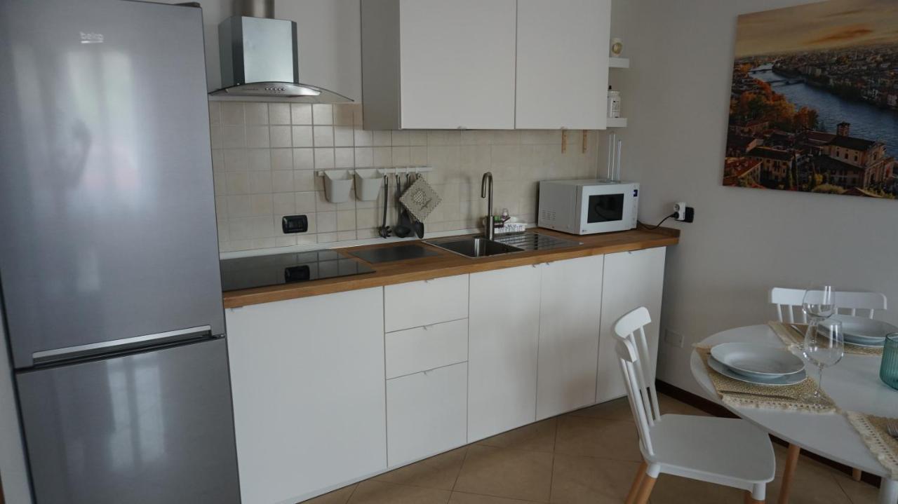 Apartamento A E Parcheggio Nella Proprieta