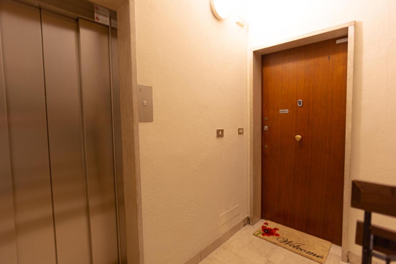 Residenza Porta Leoni - Royal Welcome *