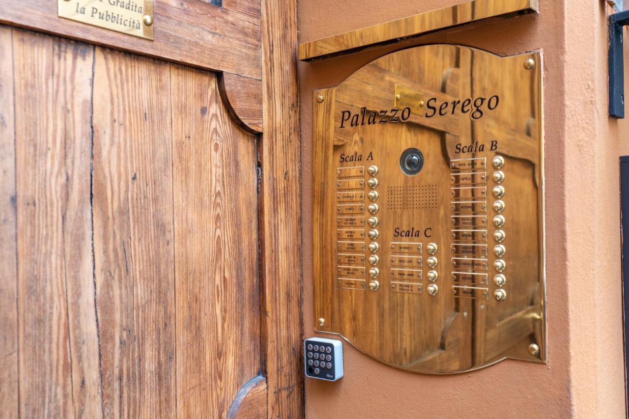 Apartamento Domus - Elegante Residenza Con Affaccio Su Porta Leoni Verona