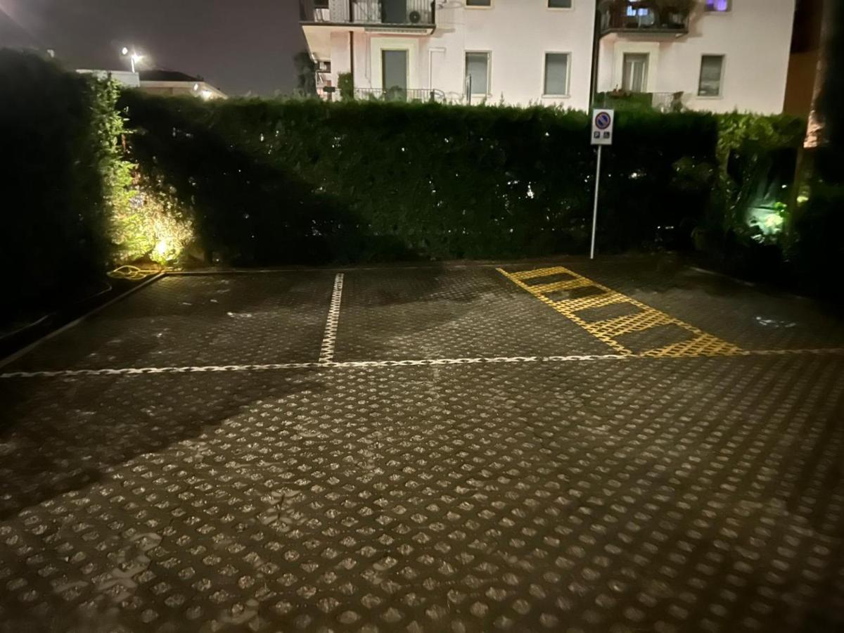 Alloggio in famiglia Murari Brà 20 *
