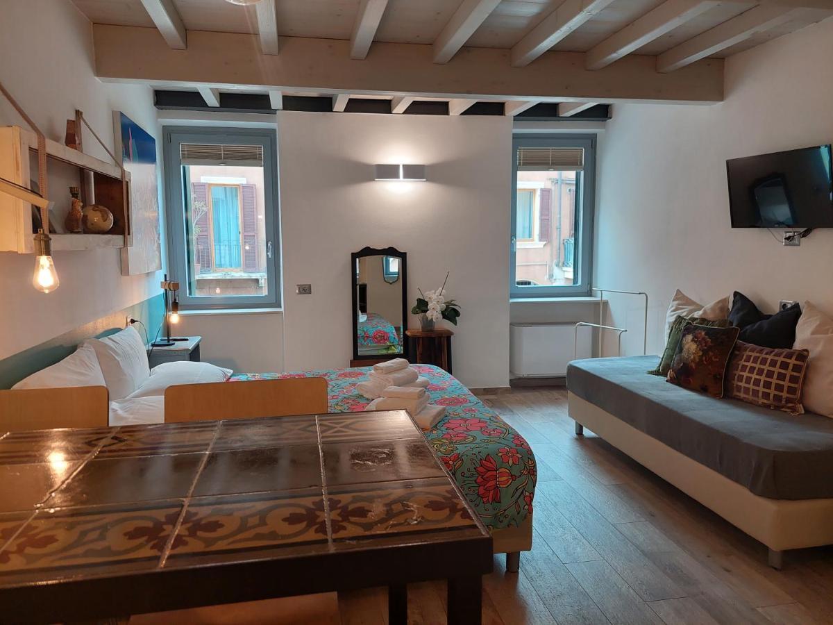 Santa Marta Rooms&studios 2* Verona