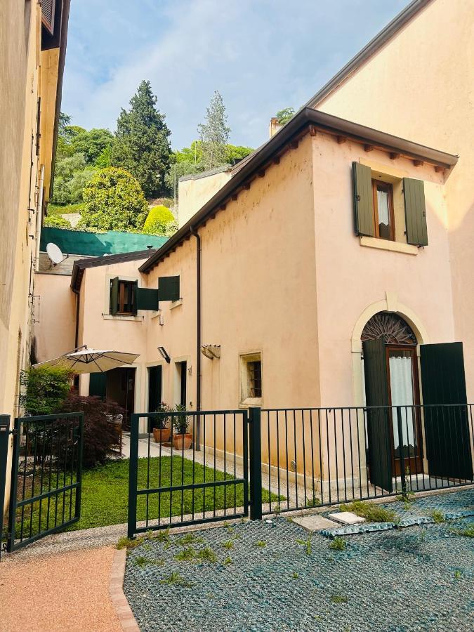 Vittoria Apartment Verona