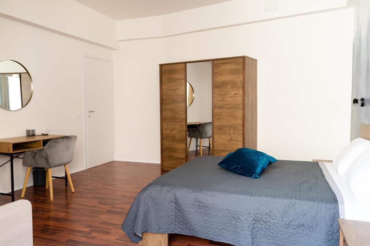 Alexander House Verona