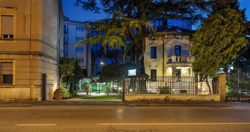 Hotel San Marco Fitness Pool & Vérone