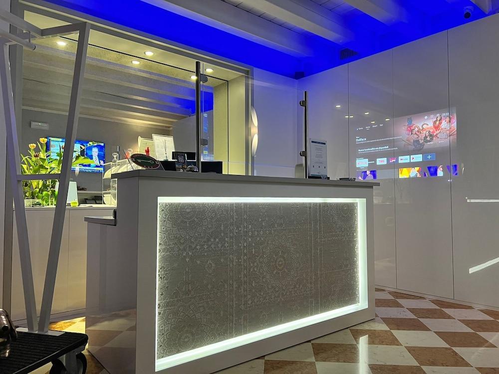 Fontana Hotel 3*