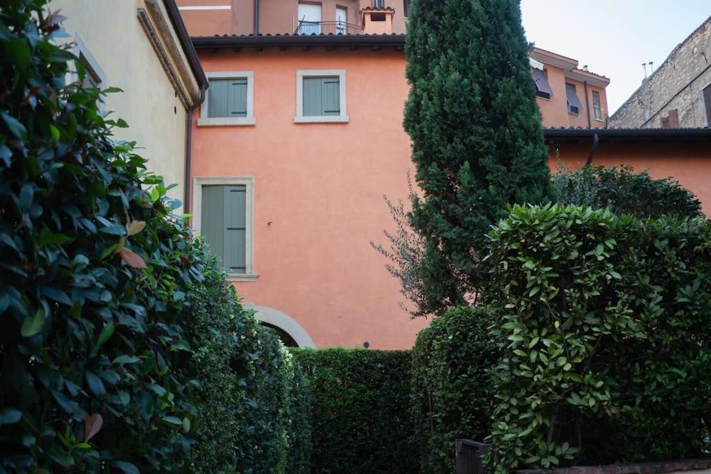 La Finestra Sul Civico Cinque * Verona