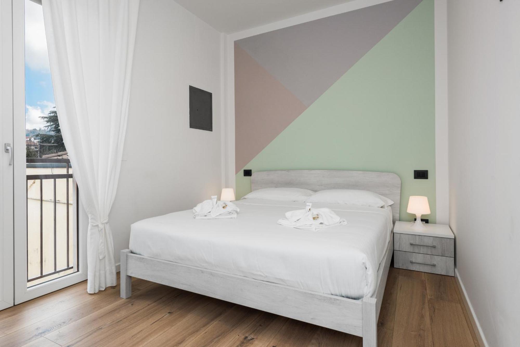 Flats4rent Mameli 140 * Verona