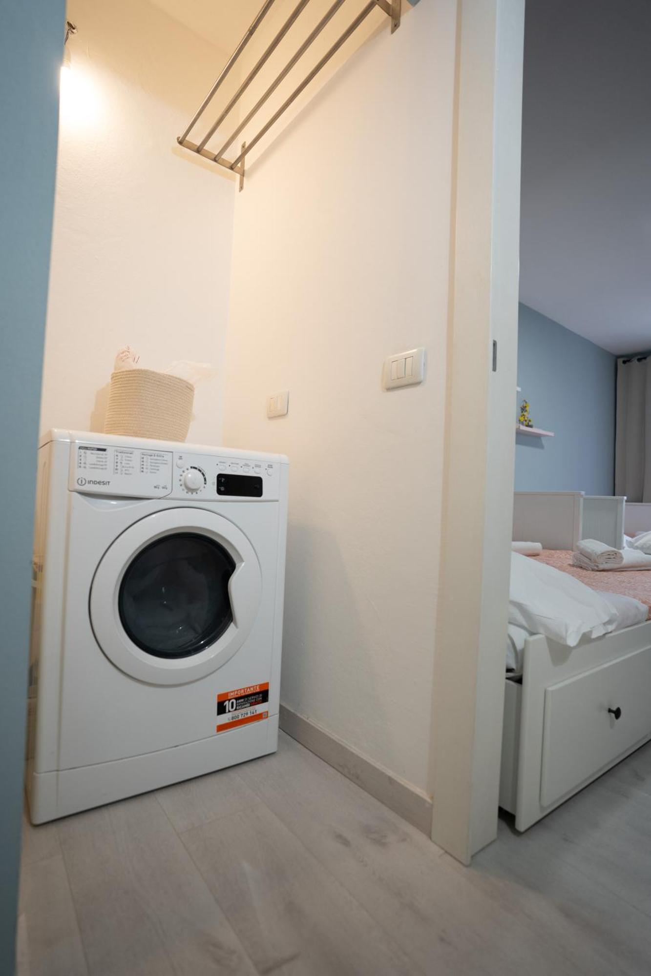 Away From Apartamento