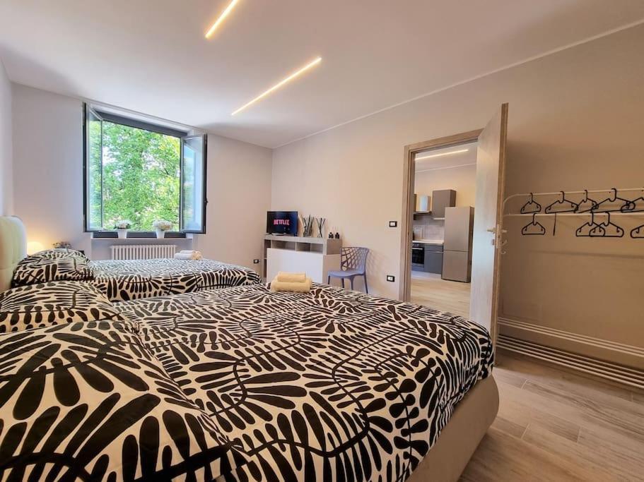 Apartment Intero Giulietta - Fiera Ospedale Borgo Roma - Free Parking - Free Wi-fi *