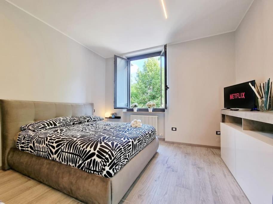 Intero Giulietta - Fiera Ospedale Borgo Roma - Free Parking - Free Wi-fi Apartment *