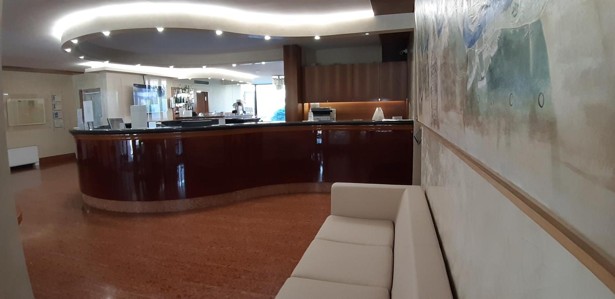 Apartahotel All'adige Verona