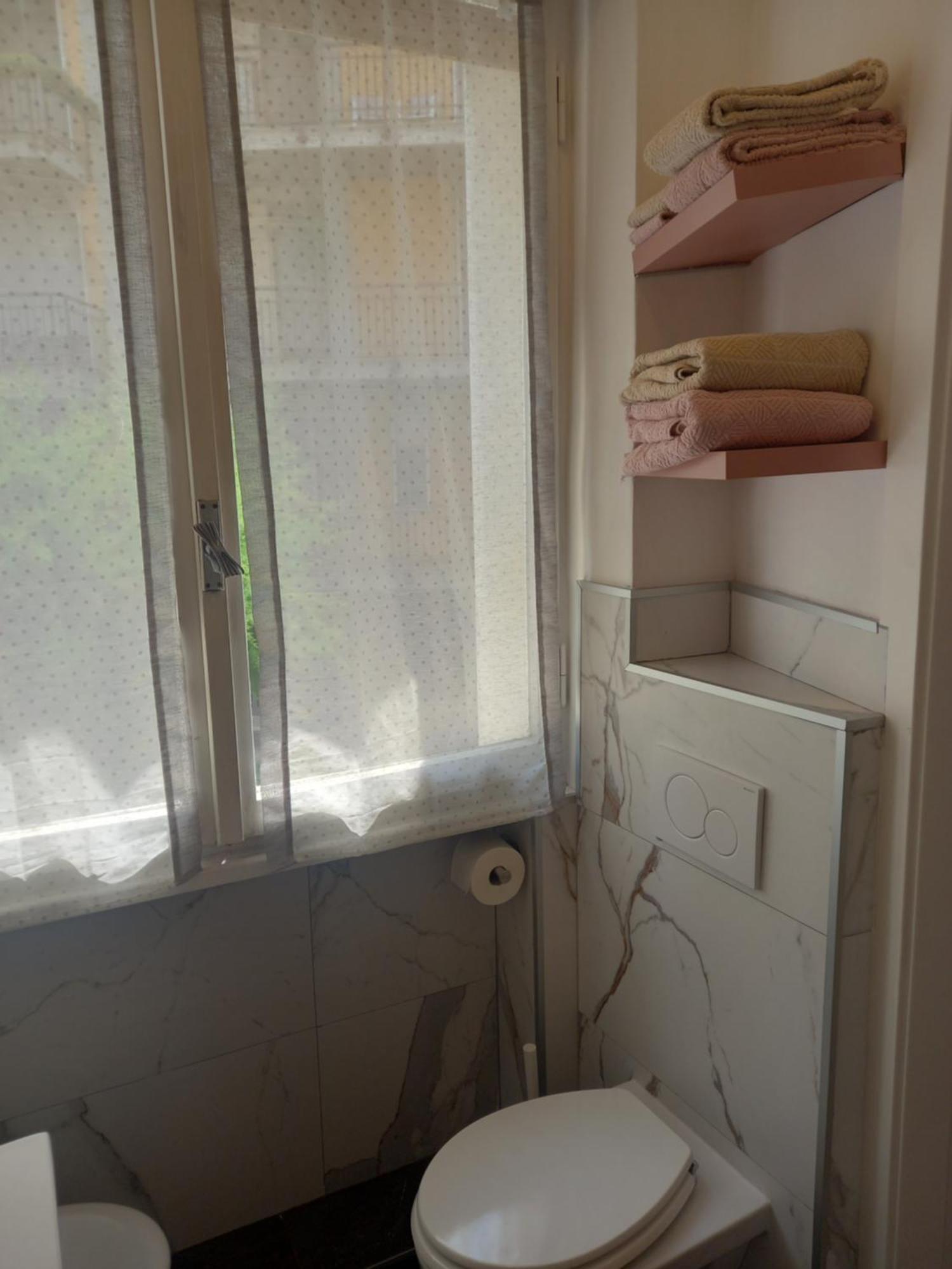Minihouselarissa Diverona *