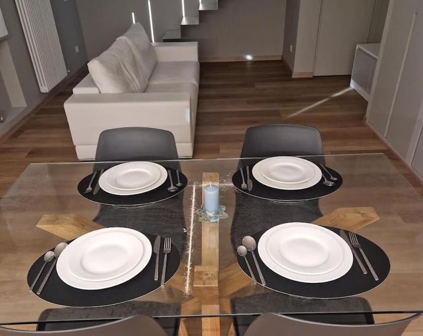 Luxury Duplex 50 Apartment *