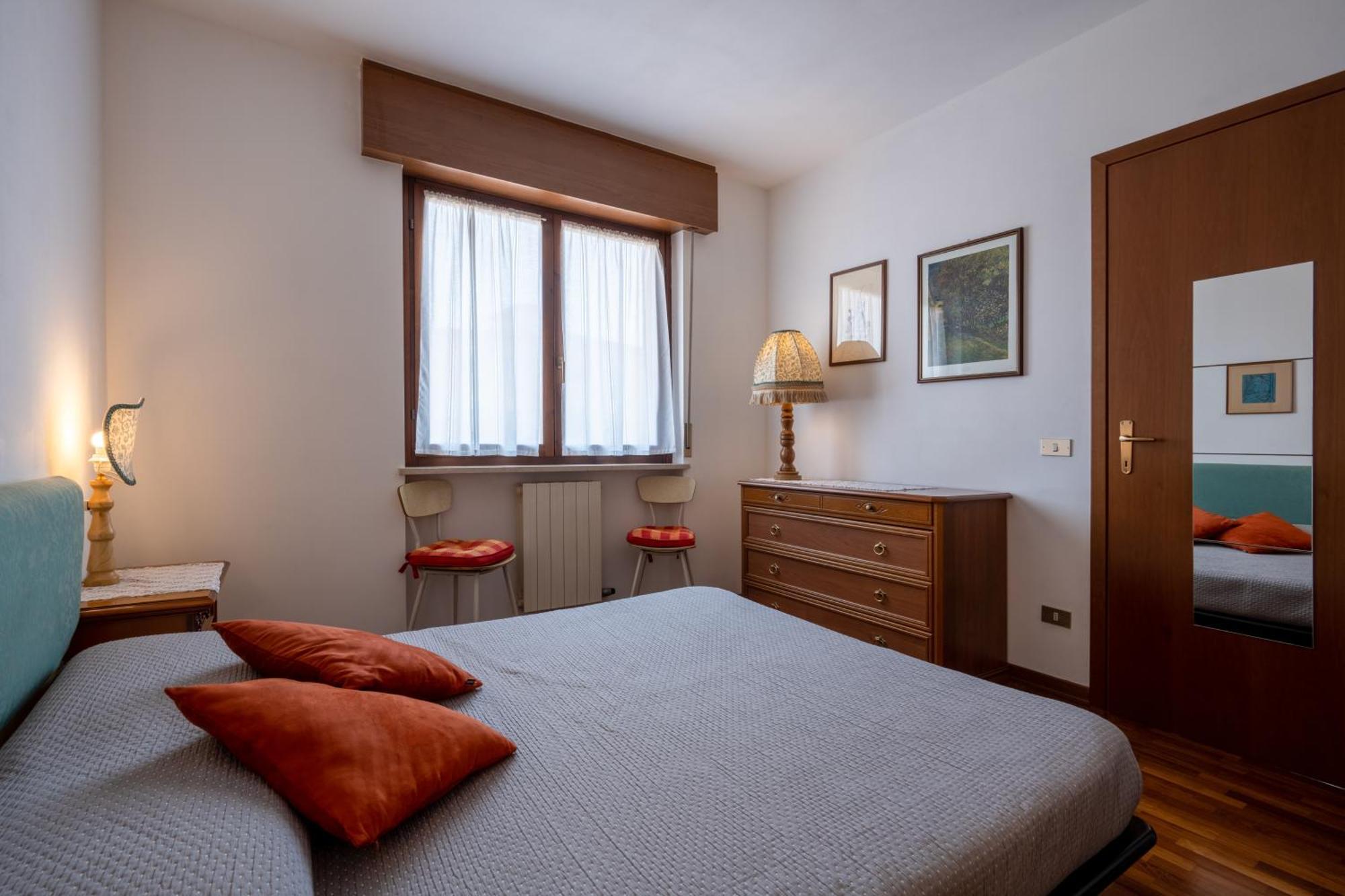 Appartamento Con Garage Vicino Al Centro Verona