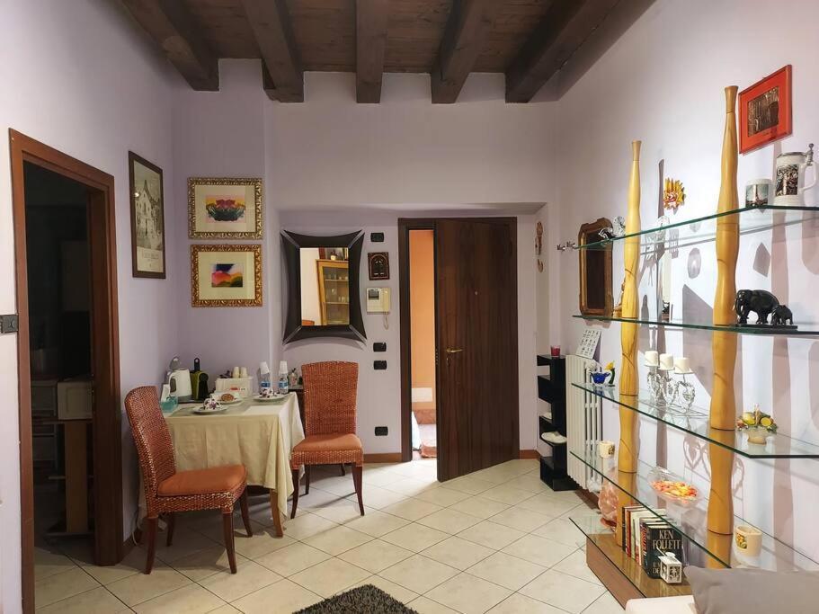 Apartamento Monolocale In Piazza Isolo