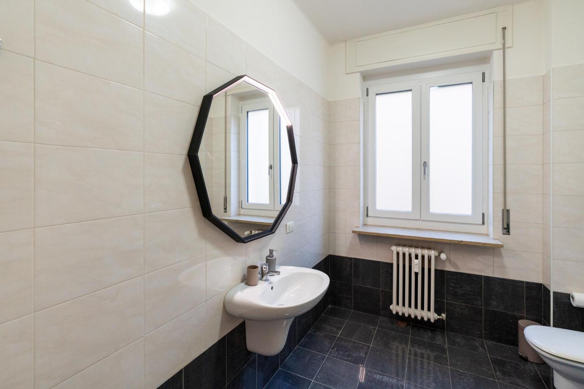 Domus - Elegante Residenza Con Affaccio Su Porta Leoni *