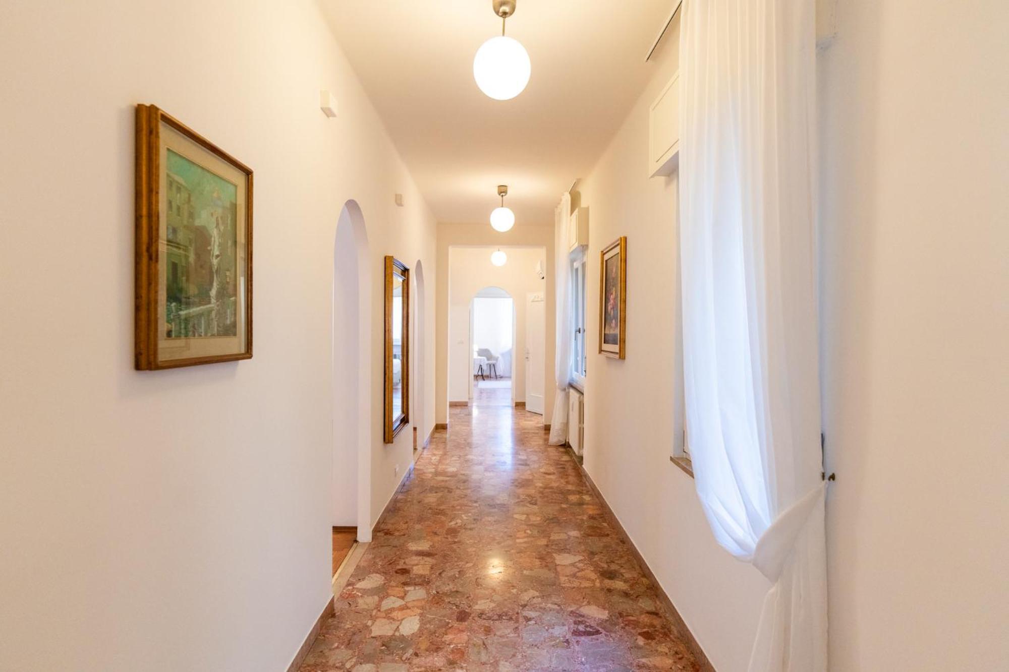 Domus - Elegante Residenza Con Affaccio Su Porta Leoni Verona