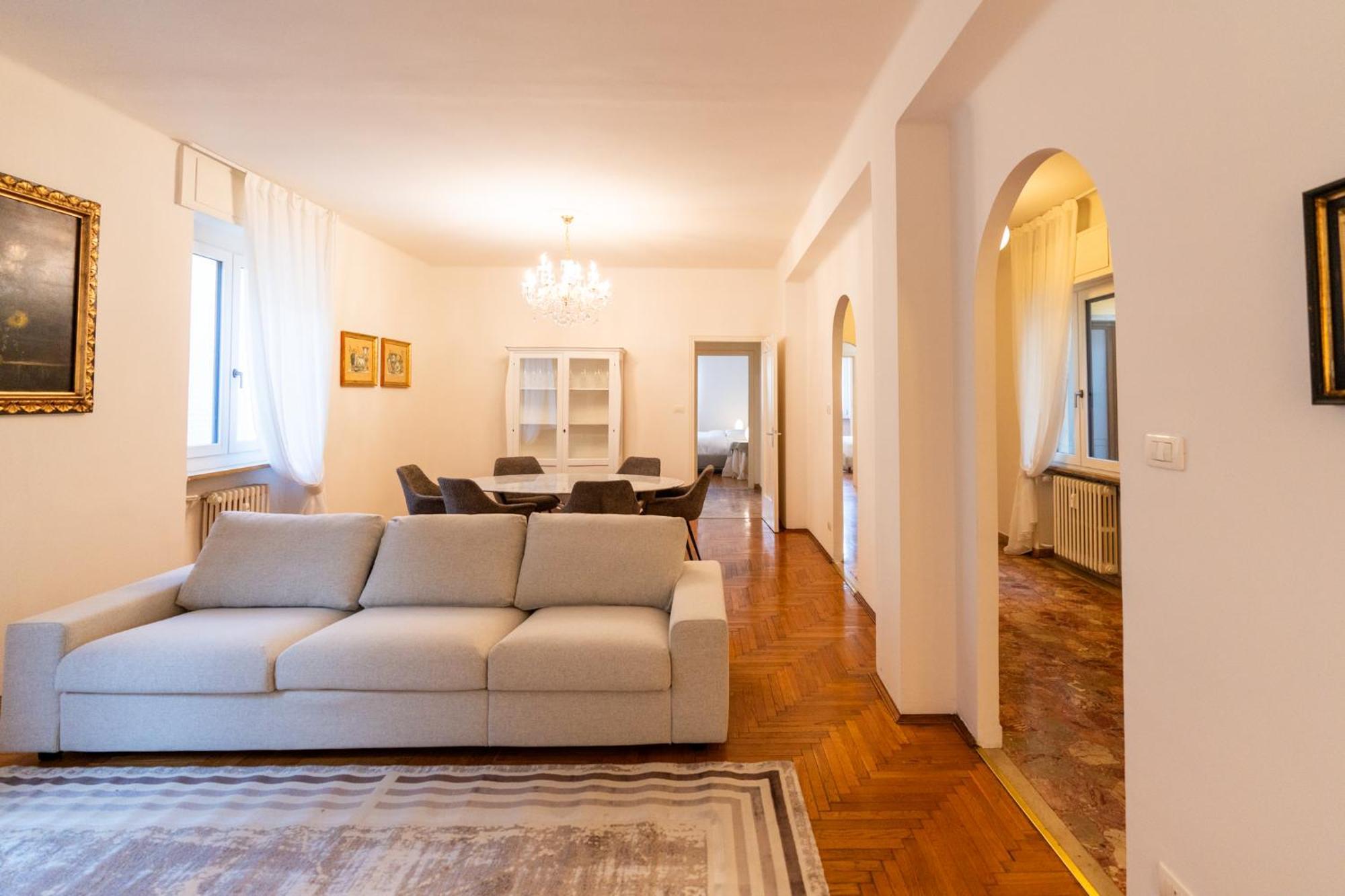 Domus - Elegante Residenza Con Affaccio Su Porta Leoni Verona