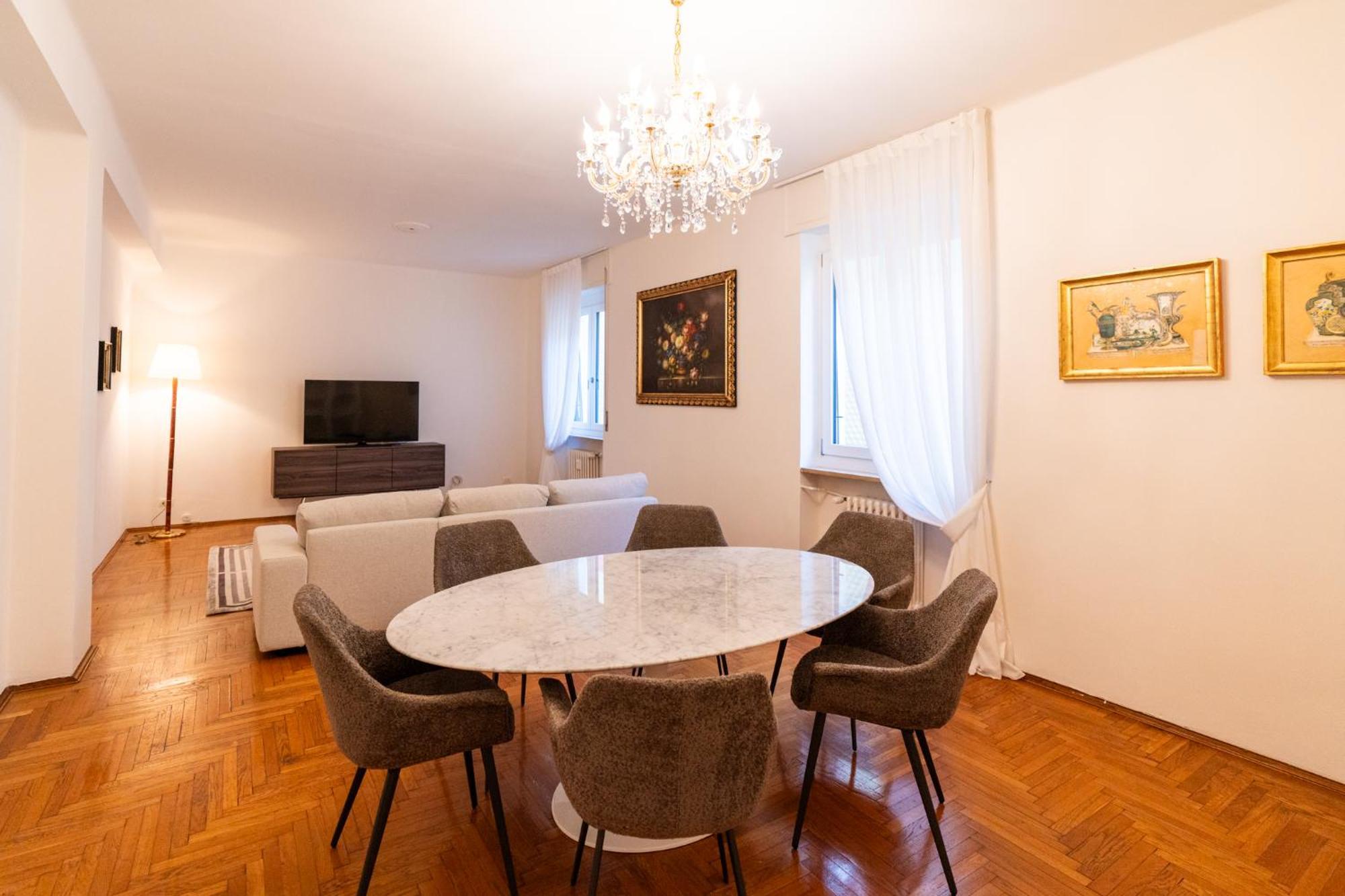 Domus - Elegante Residenza Con Affaccio Su Porta Leoni * Verona