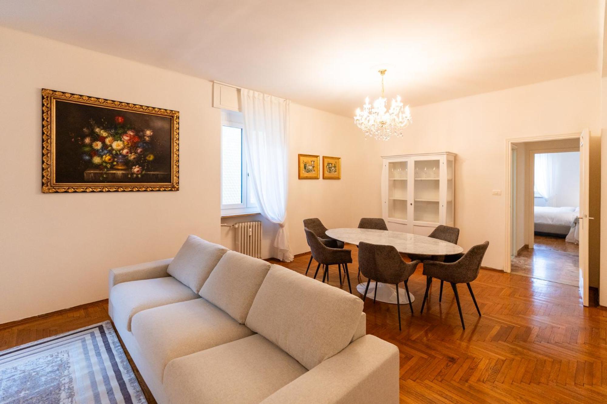 Domus - Elegante Residenza Con Affaccio Su Porta Leoni * Verona