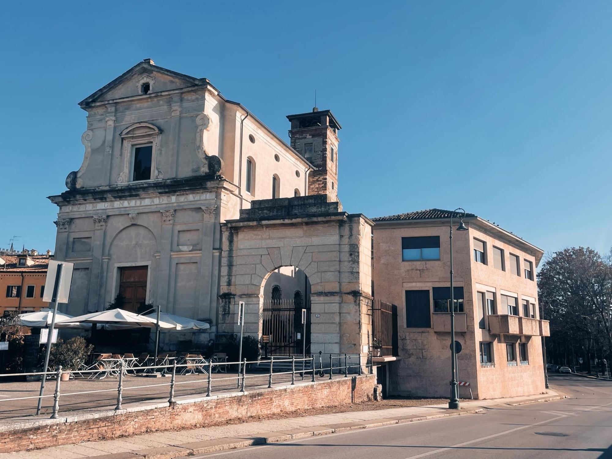 Primavera Al Teatro Apartamento