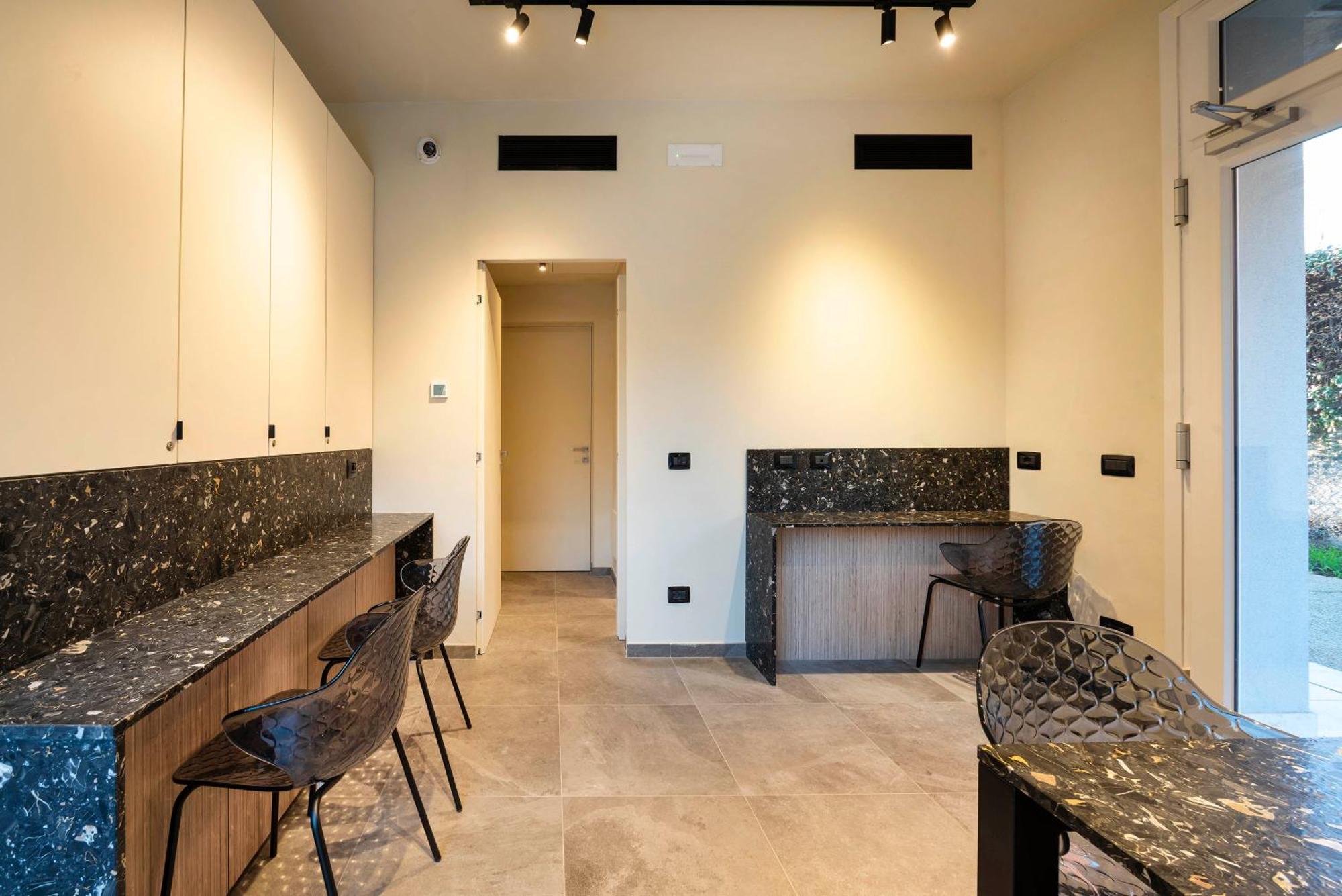 Pensión Italianflat - Verona's River, Free Parking For Car & Bike, Nature, Relax