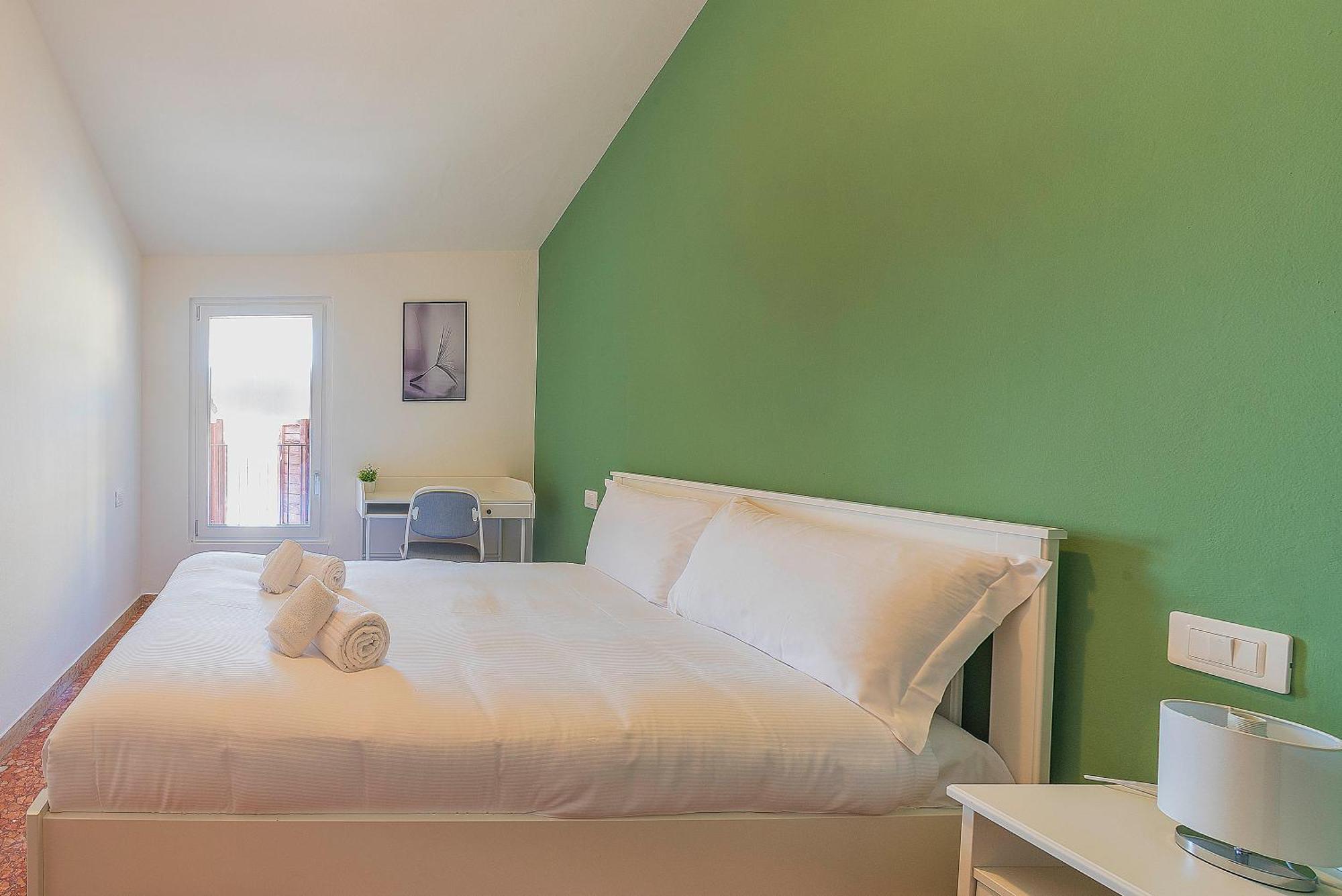 Italianflat - *