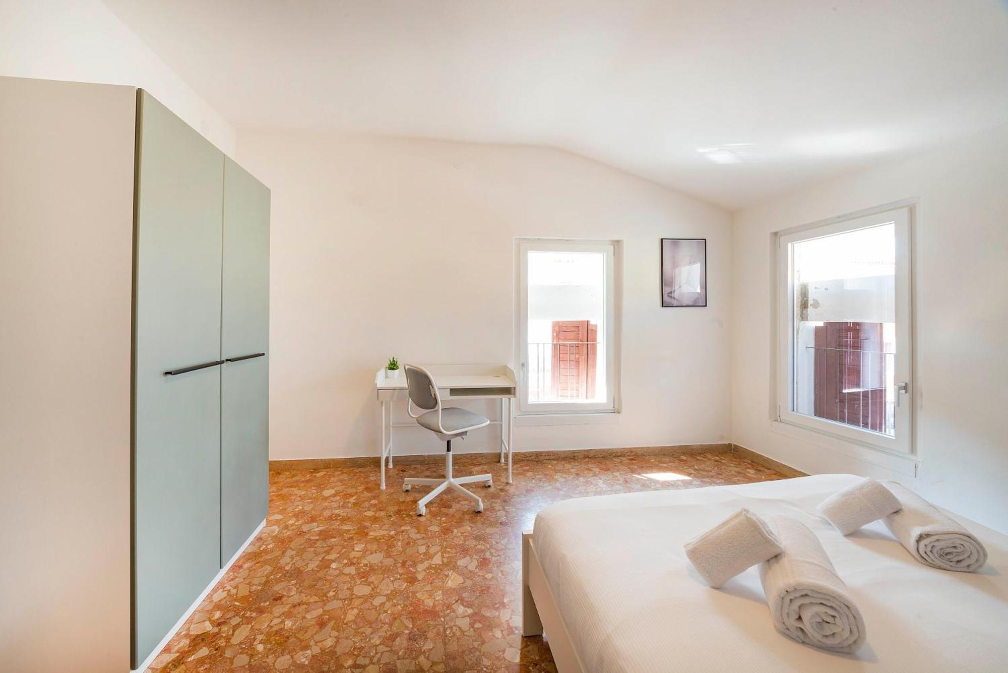 Pensión Italianflat - *