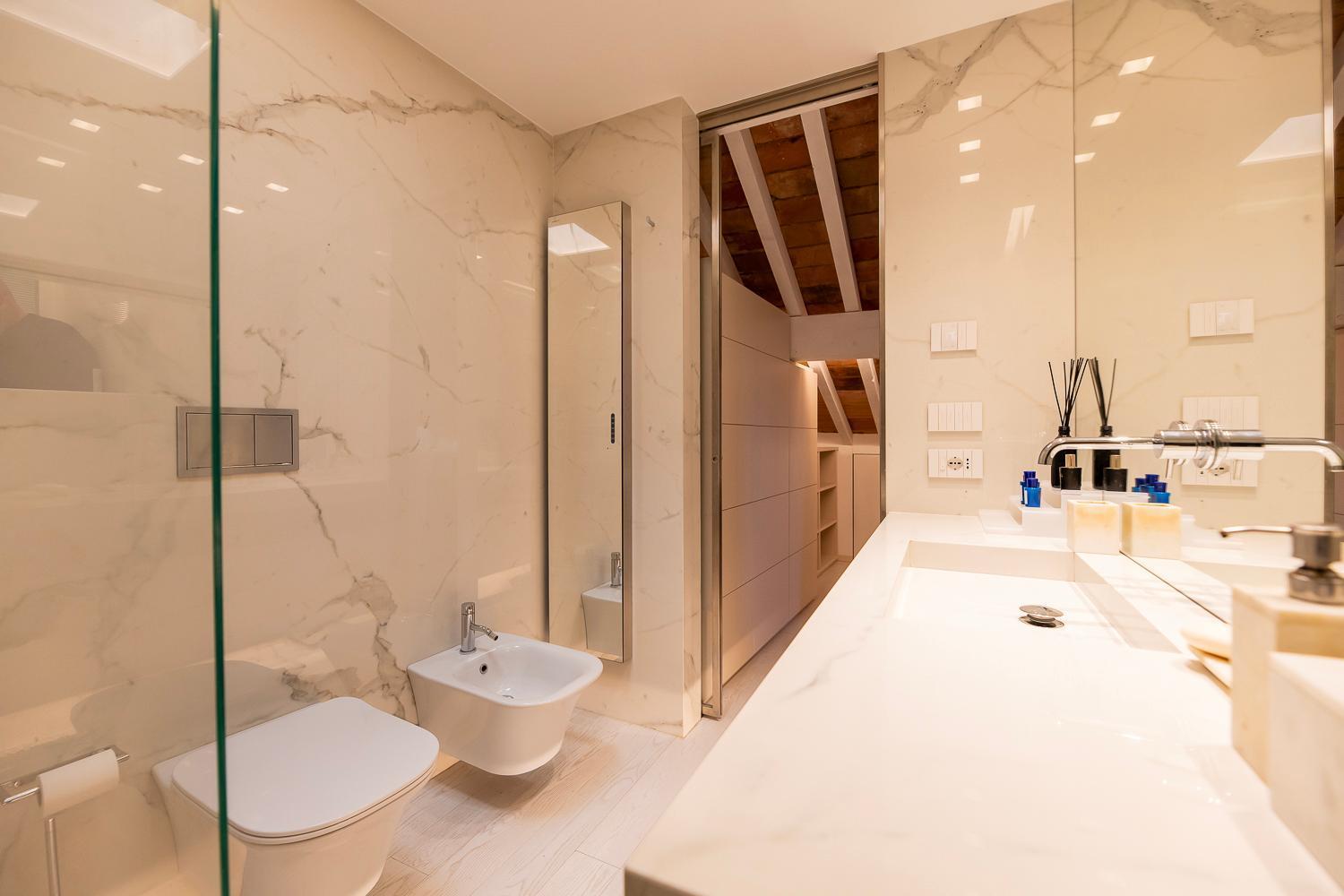 Luxury Rooftop Piazza Erbe Apartamento *