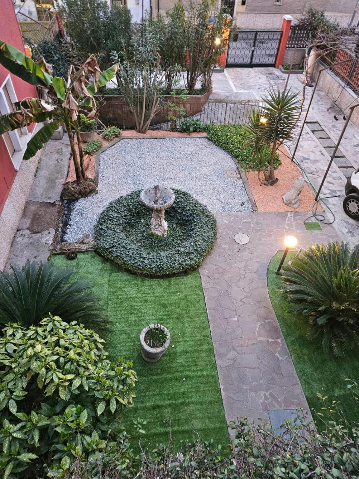 Casa A - Giardino E 3 Posti Auto In Cortile Appartamento