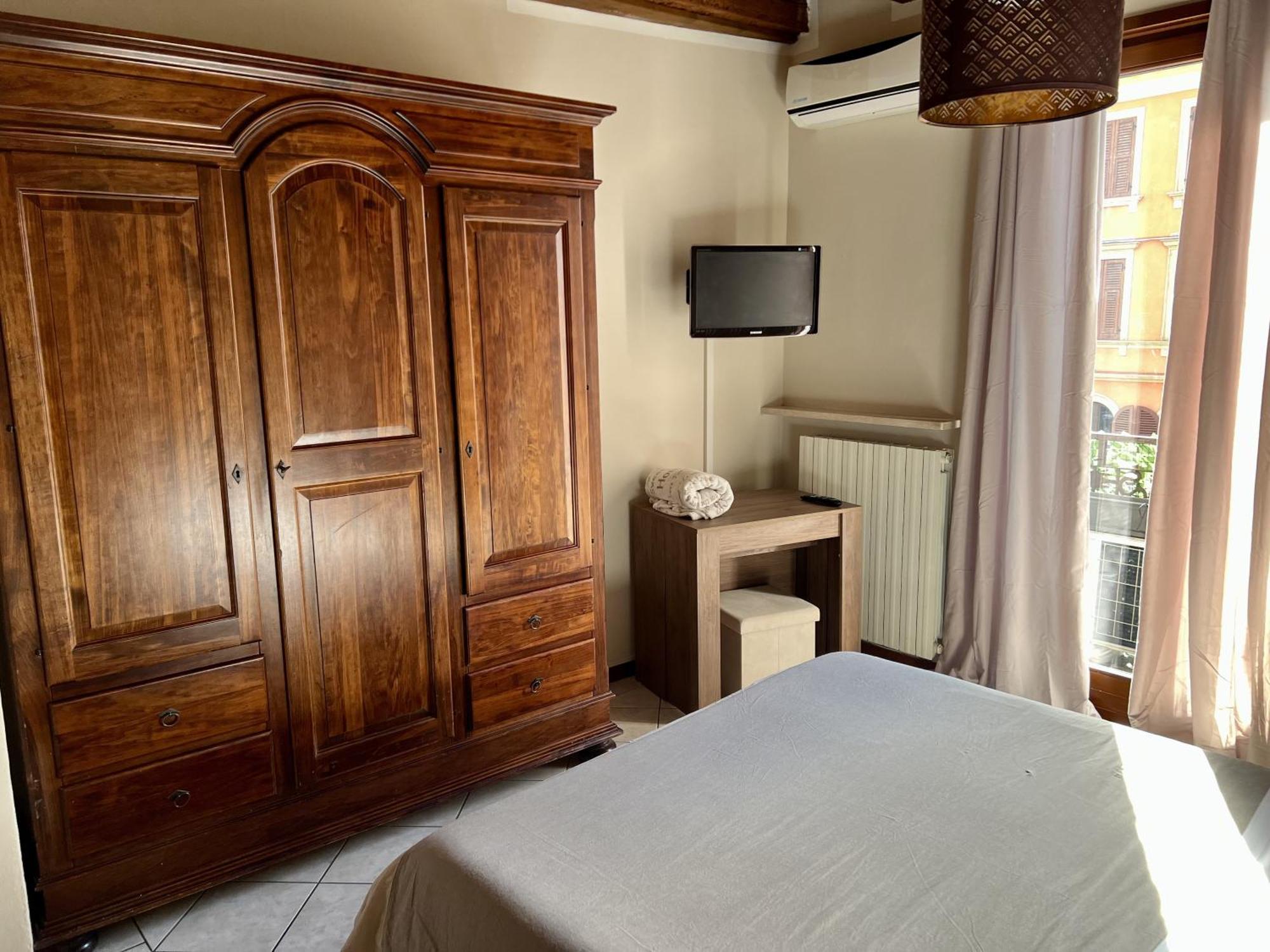 - Locazione Turistica 2* Verona