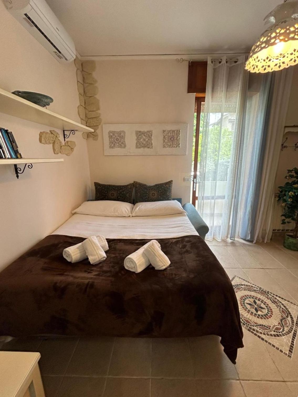 Venetian Style In Apartment *