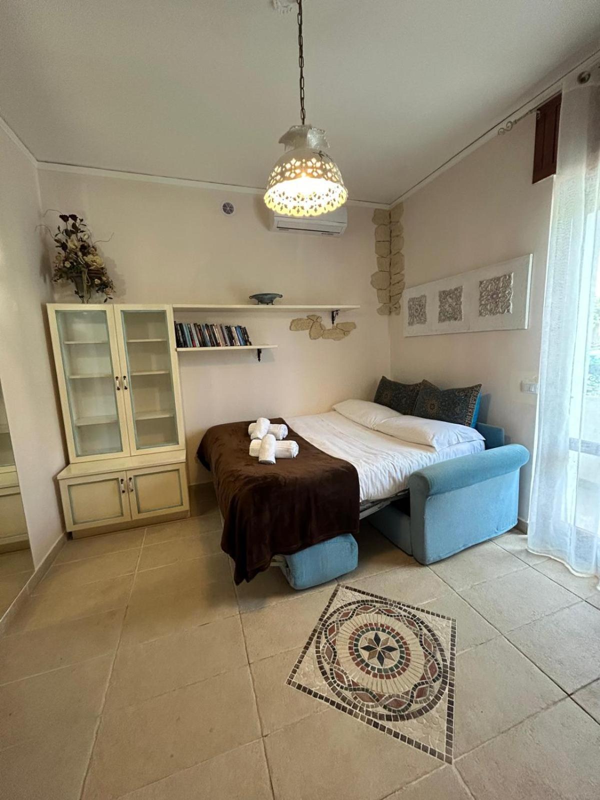 Venetian Style In Apartment Verona