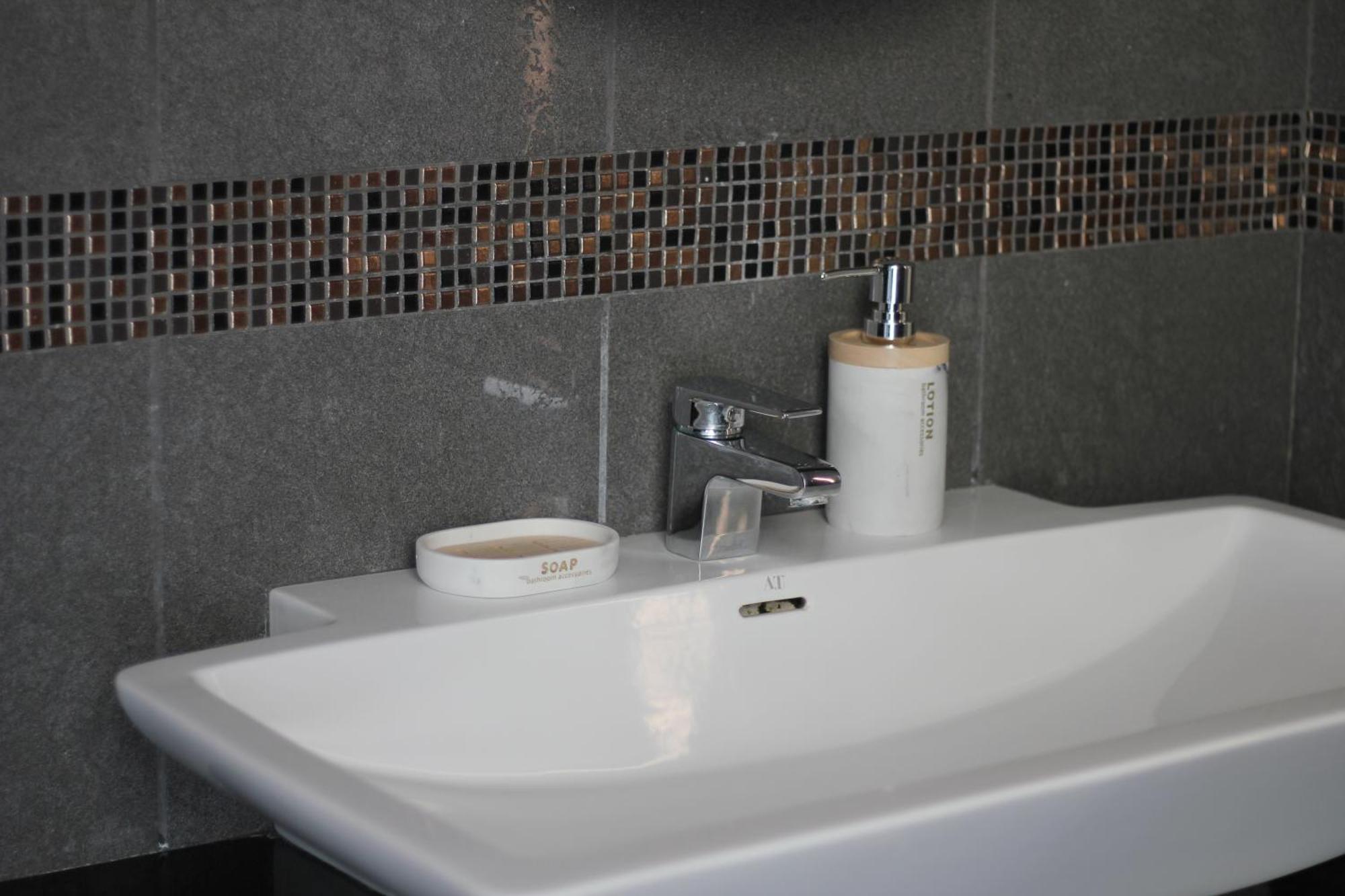 The Apartment Verona - With Restaurant Experience Partner *